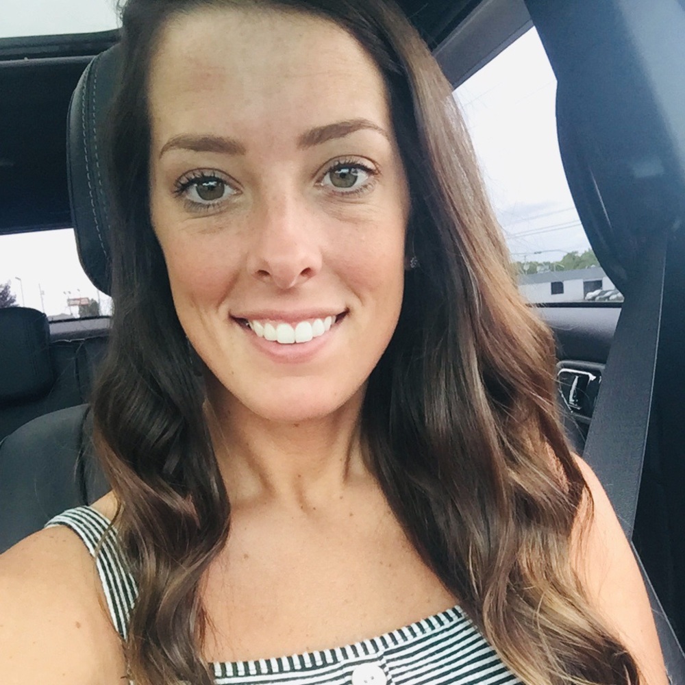 Meet your Posher, Courtney